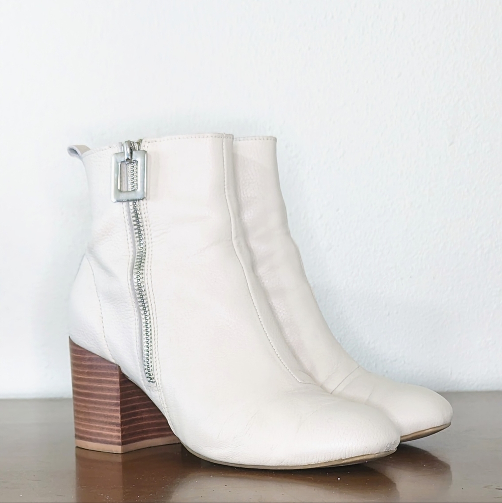 Mod 60s inspired white ankle boots - Com+Sens - Sz. 7.5